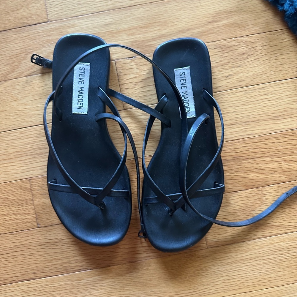 Steve Madden Black Minimalist Sandals